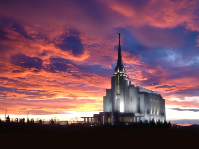 Rexburg Idaho temple at night