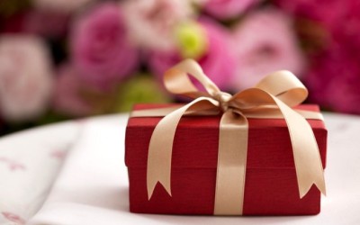 How can I use my Gift of Discernment to help others?