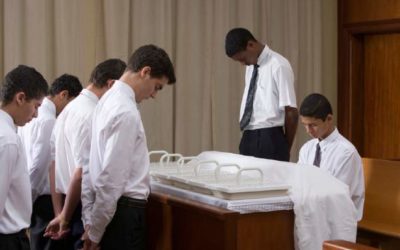 What does minister or administer to others mean?