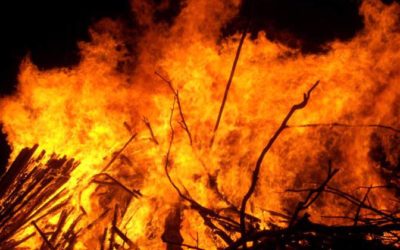 What will happen to the righteous people when the earth is cleansed by fire?