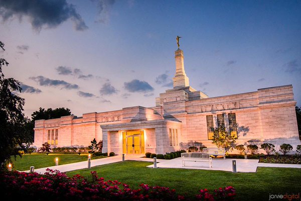 Can a person be sealed in a Mormon temple to only one parent?